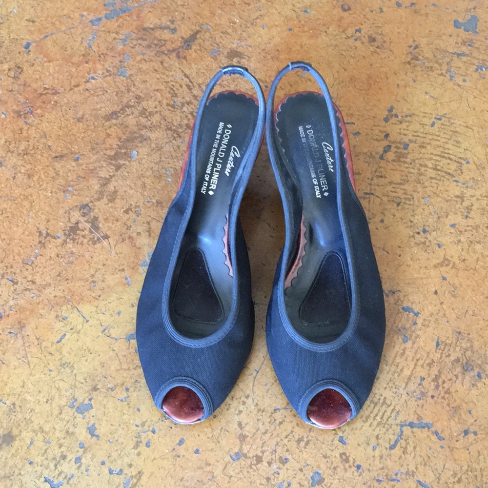 Donald Pliner couture “Racy” black sling back tortoise wedge sandals - Picture 10 of 11